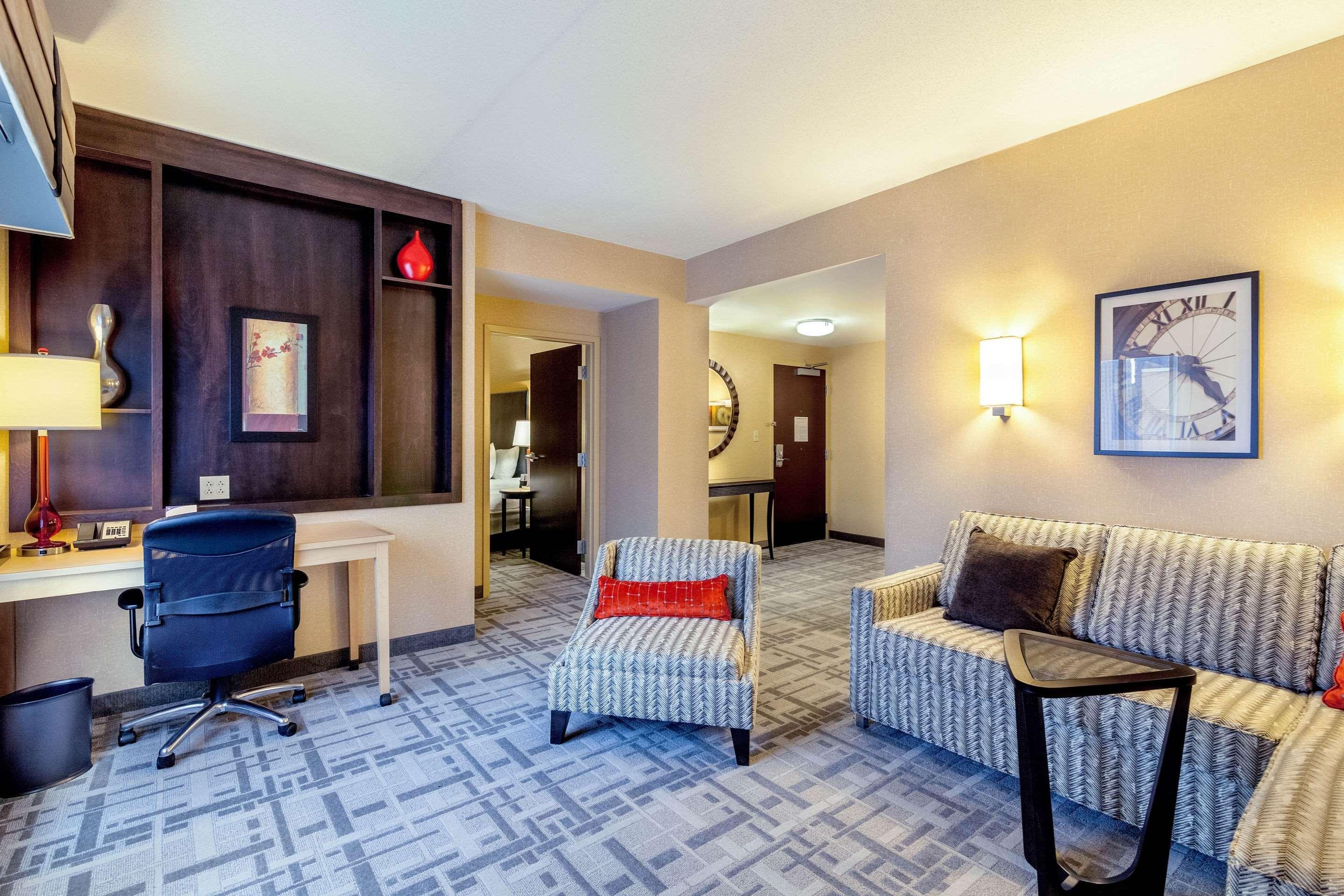 Cambria Hotel Pittsburgh - Downtown Bagian luar foto