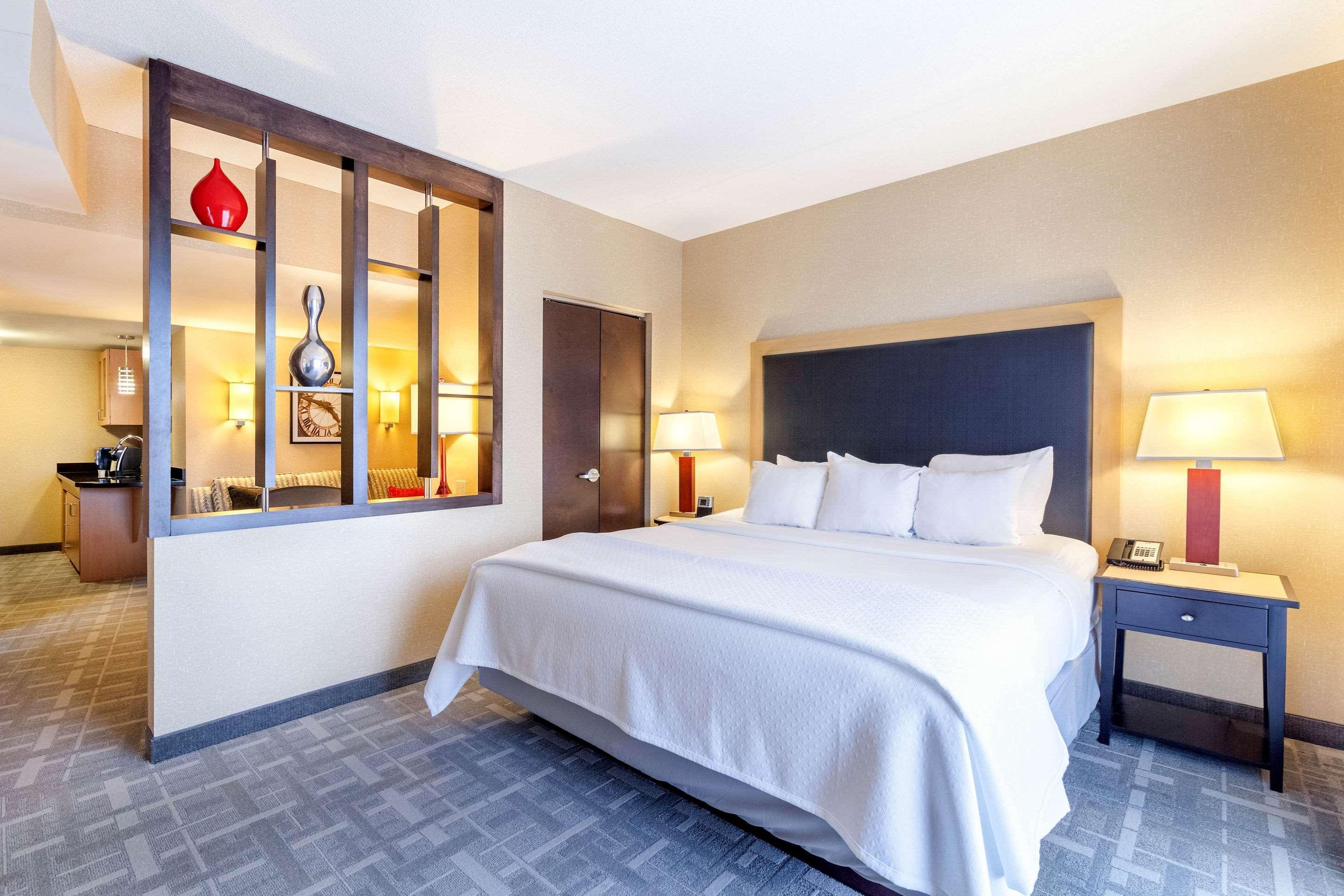 Cambria Hotel Pittsburgh - Downtown Bagian luar foto