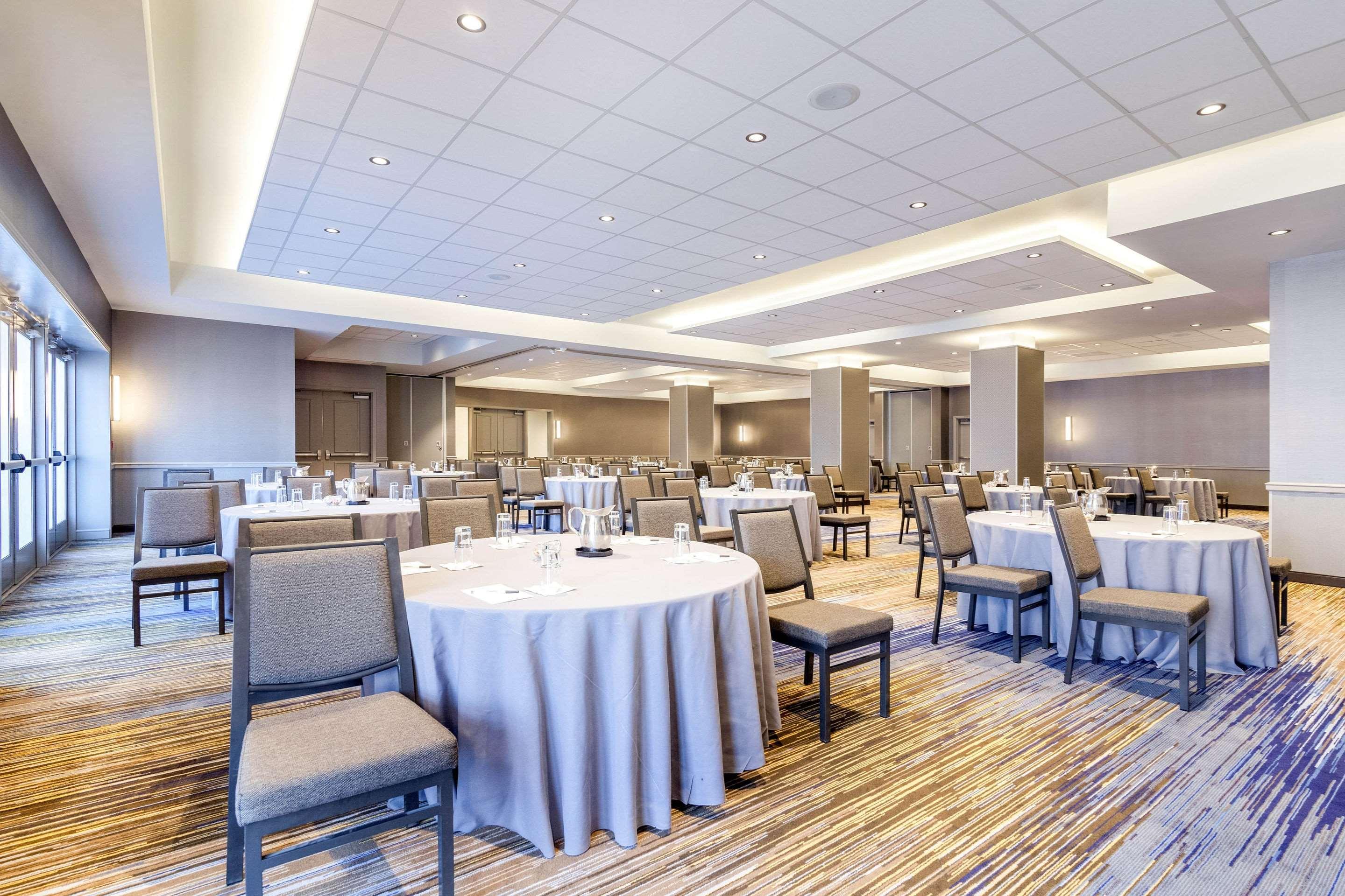 Cambria Hotel Pittsburgh - Downtown Bagian luar foto
