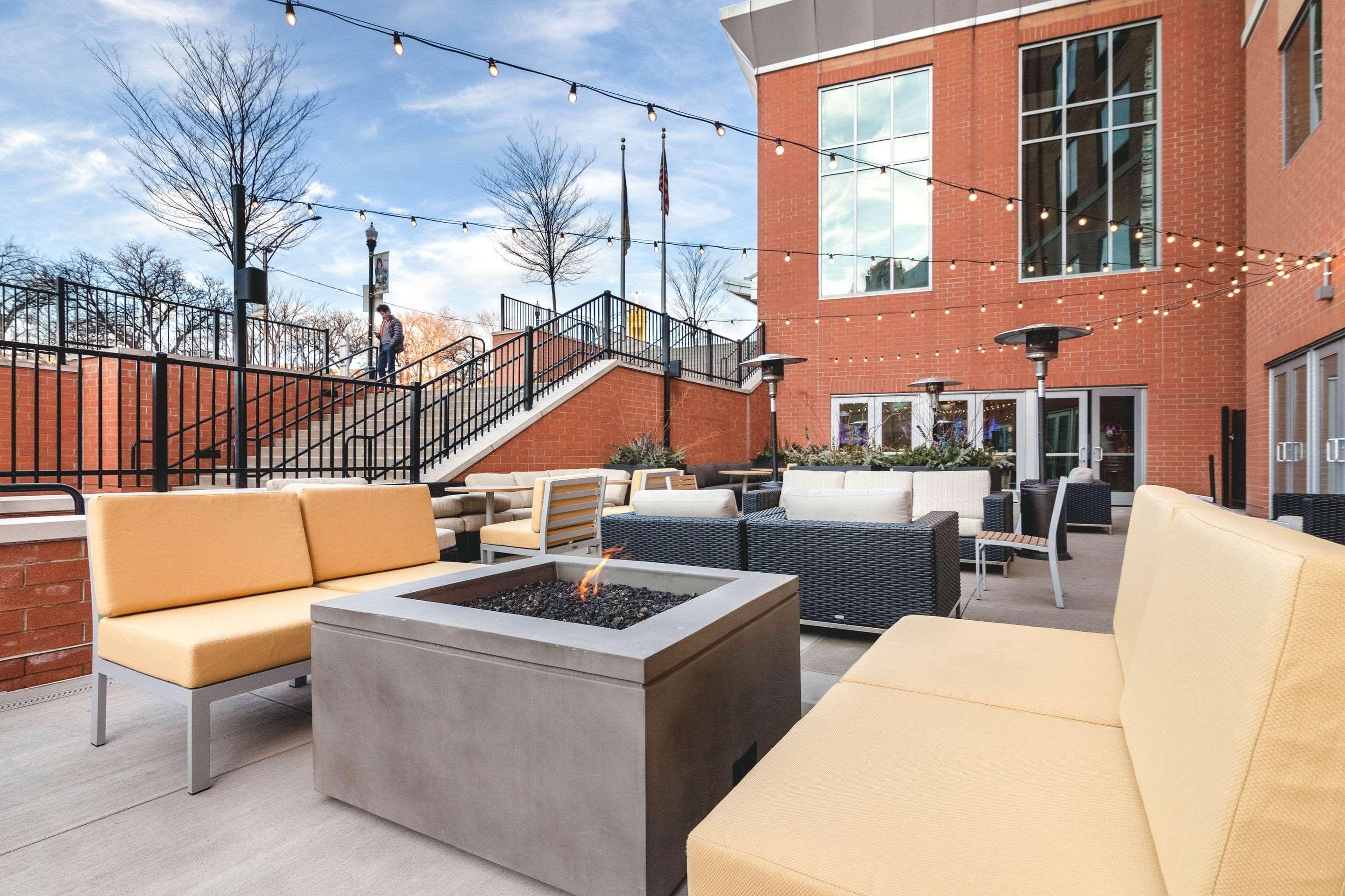 Cambria Hotel Pittsburgh - Downtown Bagian luar foto