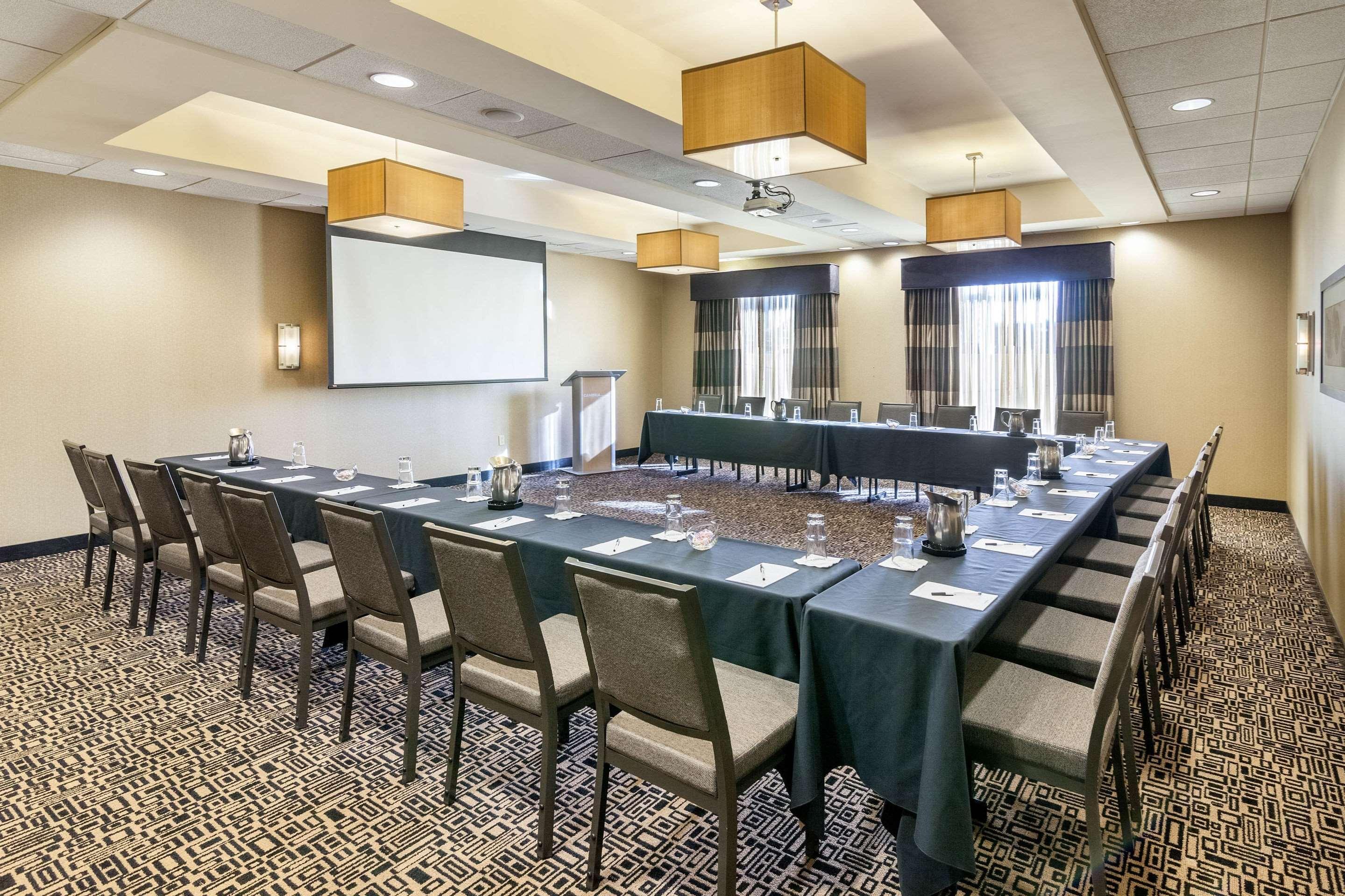 Cambria Hotel Pittsburgh - Downtown Bagian luar foto