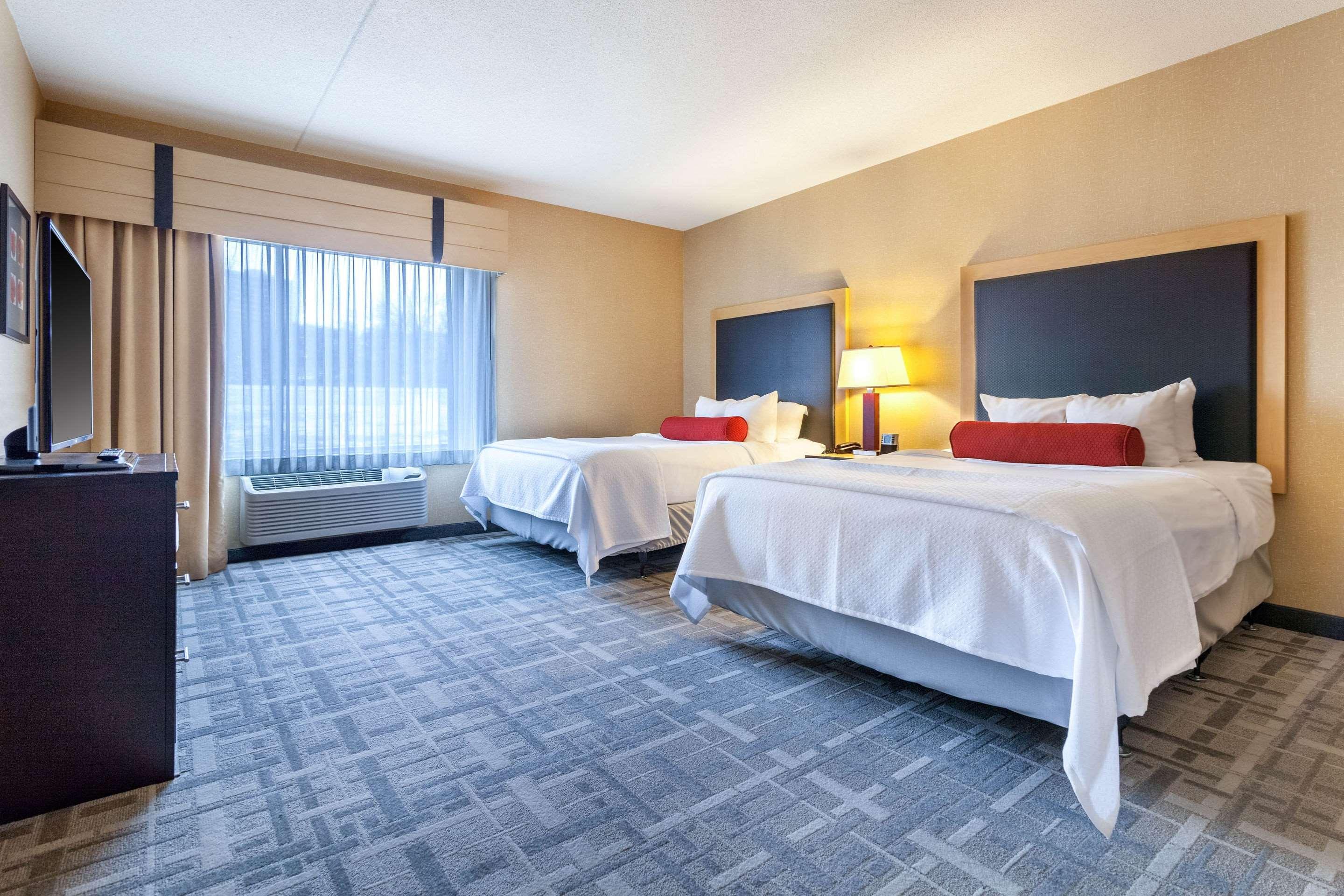 Cambria Hotel Pittsburgh - Downtown Bagian luar foto