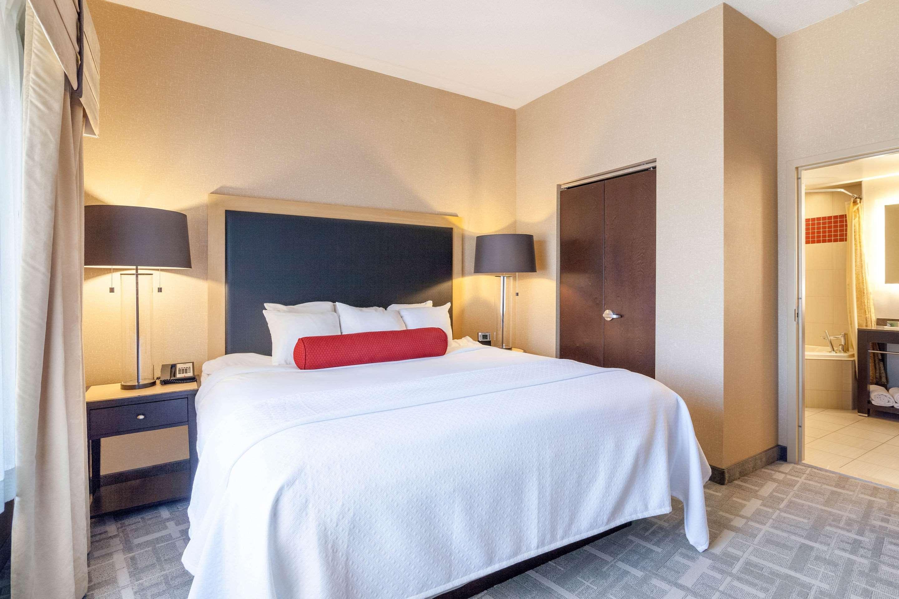 Cambria Hotel Pittsburgh - Downtown Bagian luar foto
