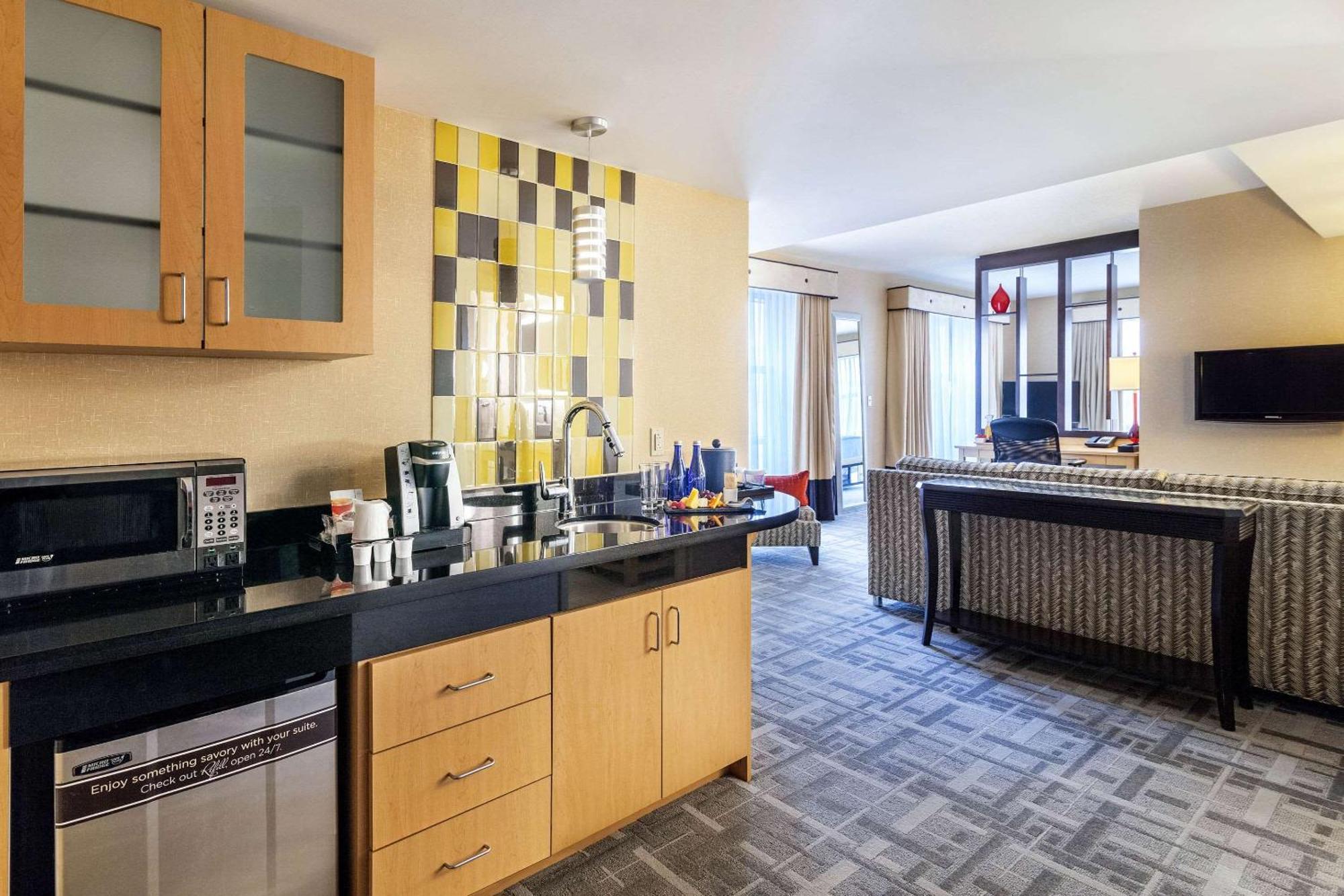 Cambria Hotel Pittsburgh - Downtown Bagian luar foto