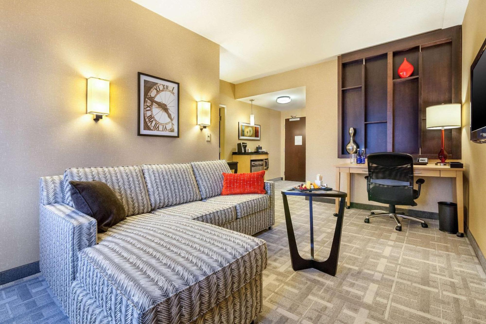 Cambria Hotel Pittsburgh - Downtown Bagian luar foto